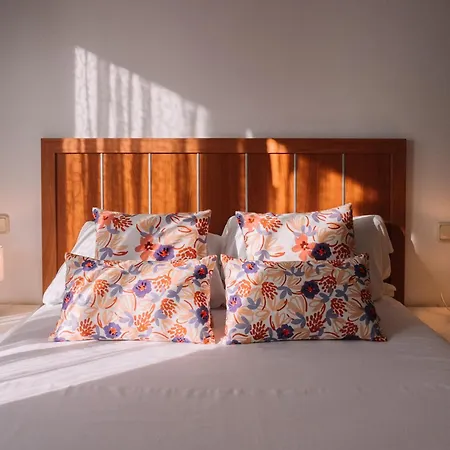 Luminoso Con Vistas En By فيجو